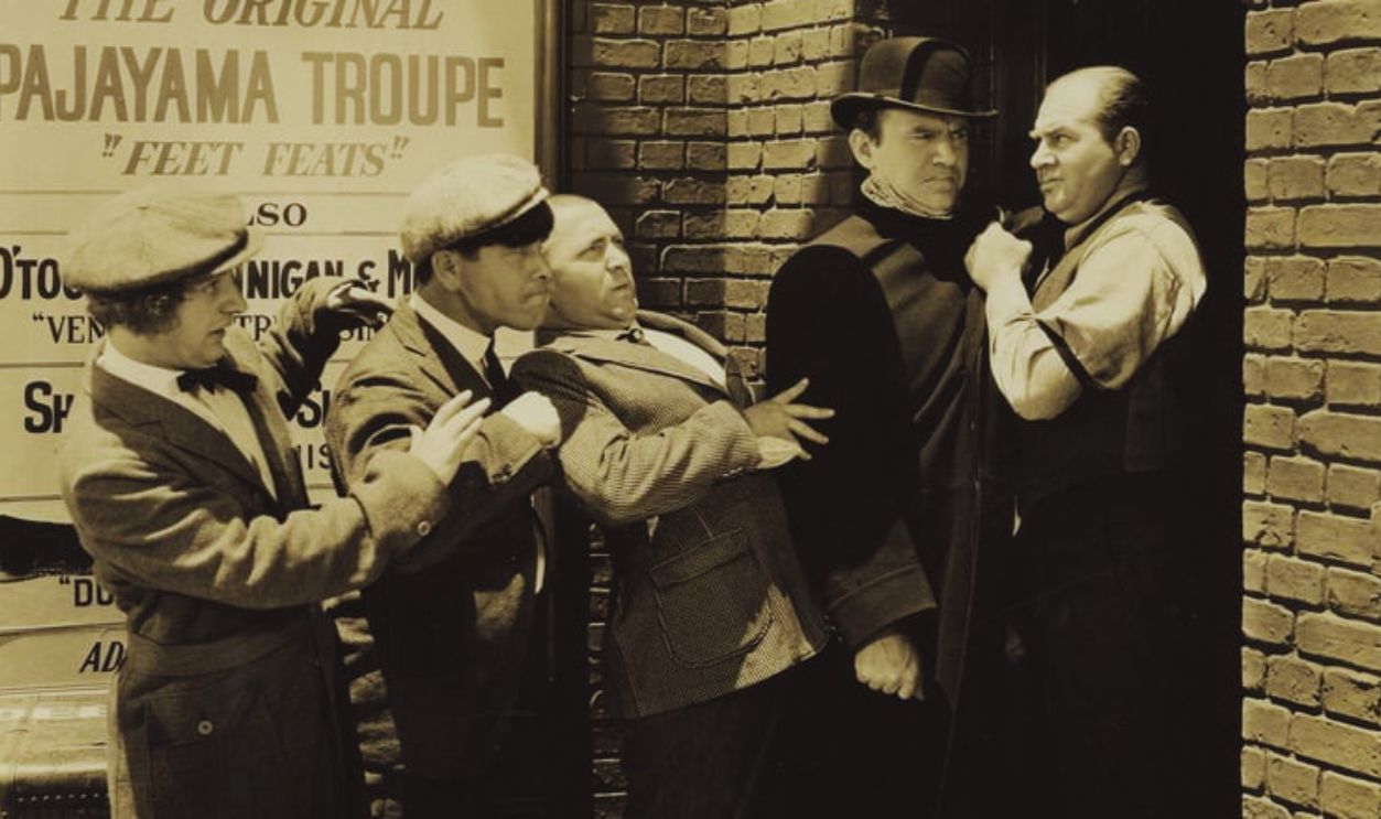Screenshot from Beer and Pretzels (1933) 