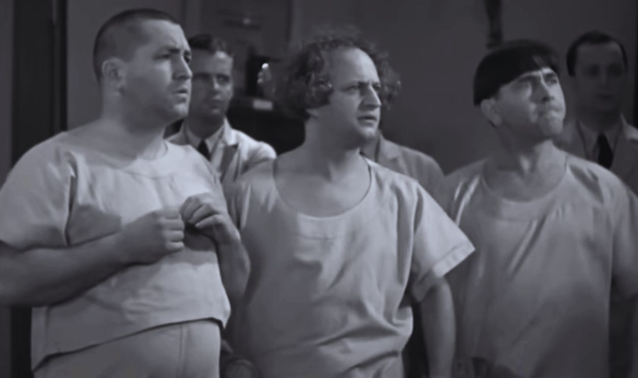 Screenshot from Men in Black (1934) 