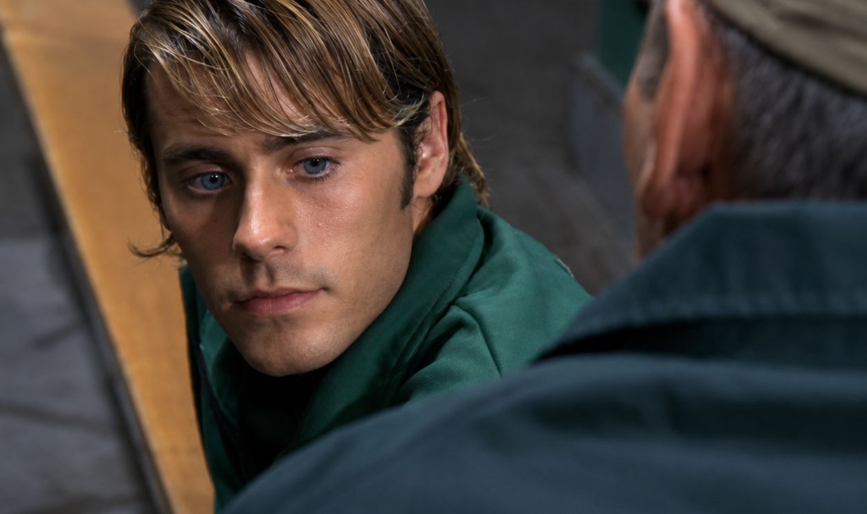 Screenshot from Prefontaine (1997) 