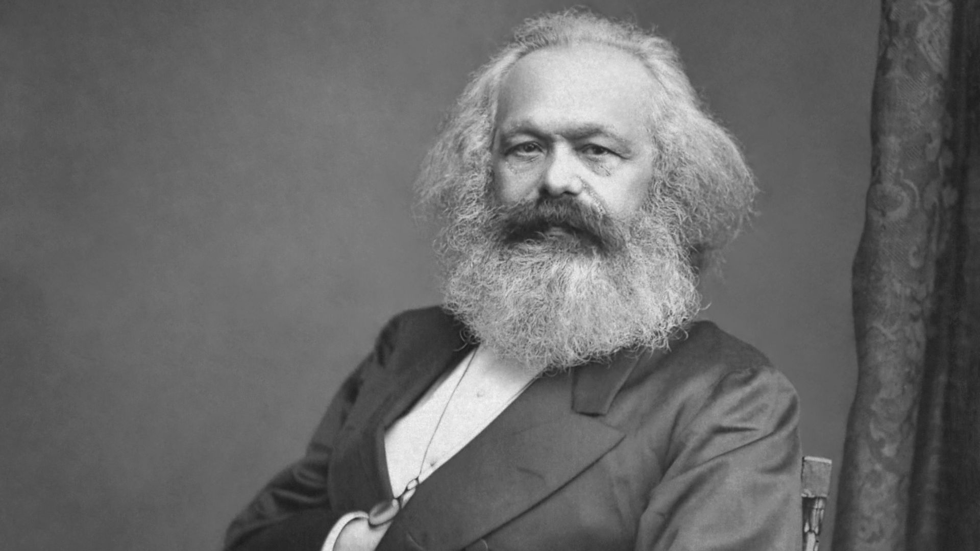 Portrait photograph of Karl Marx.