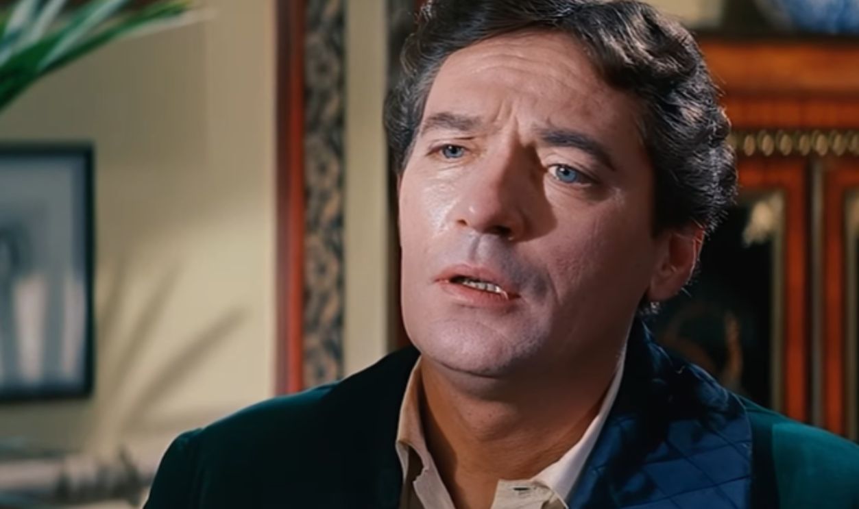 Screenshot from The Trials of Oscar Wilde (1960) 