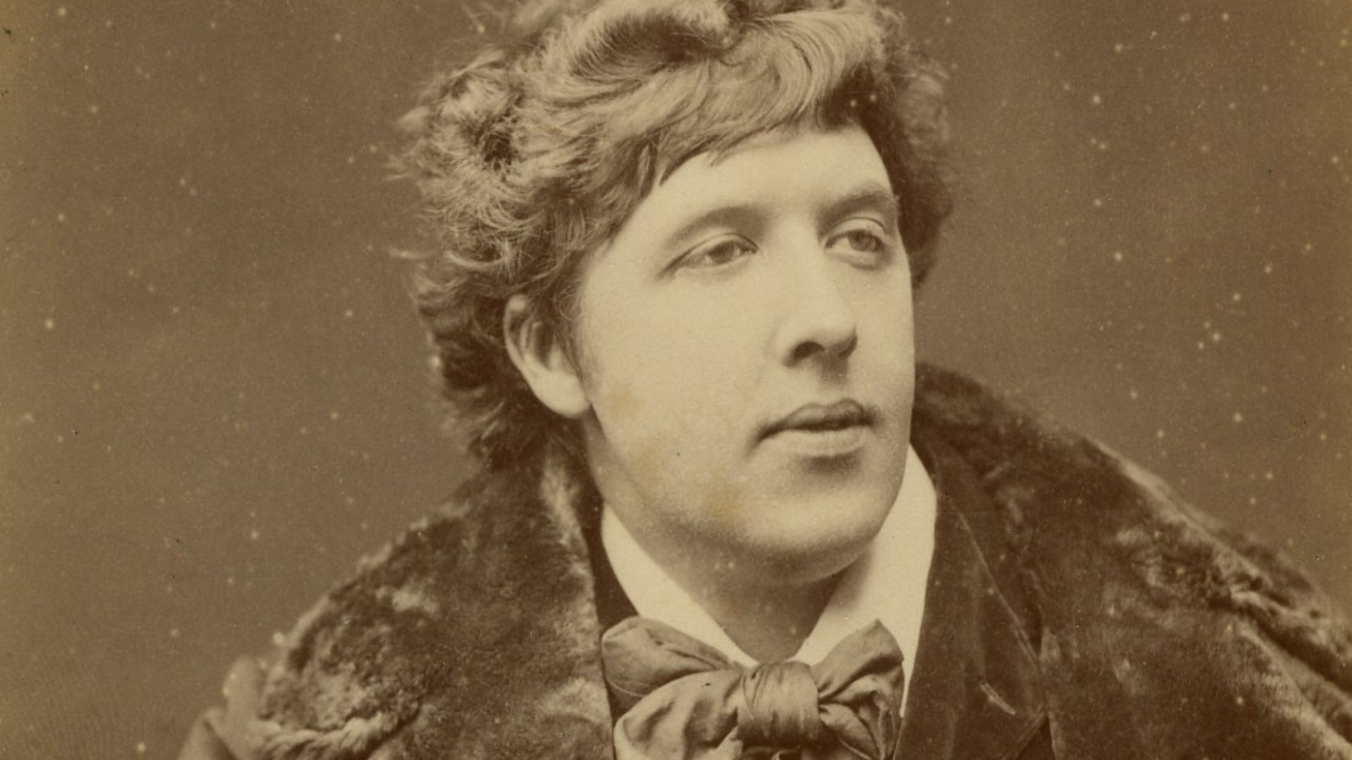 Picture of Oscar Wilde taken by Robert W. Thrupp's studio at 66 New Street, Birmingham.