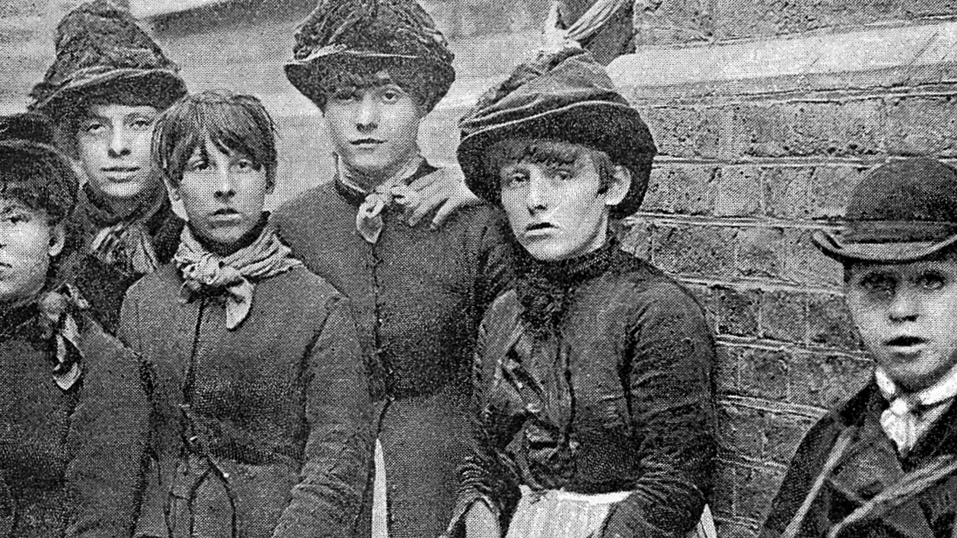 Members of the Matchmakers' Union.
Wellcome Images
Keywords: industrial conditions: unions