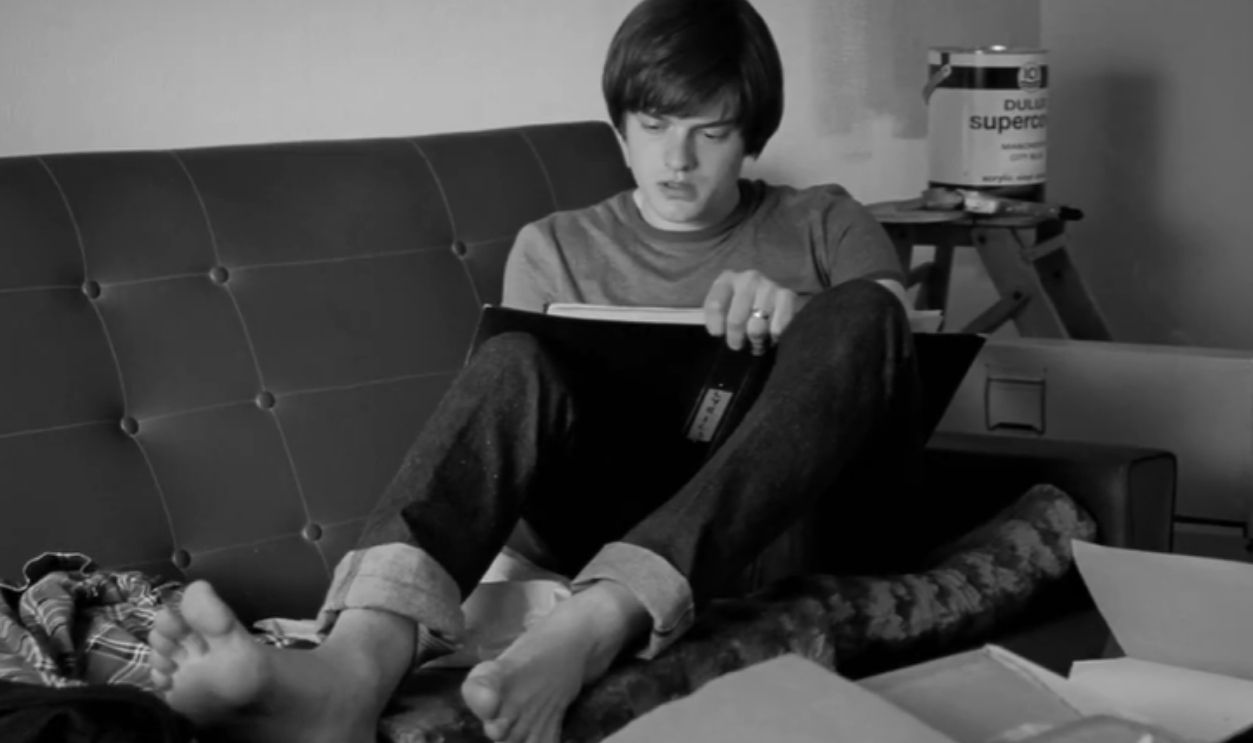 Screenshot from Control (2007) 