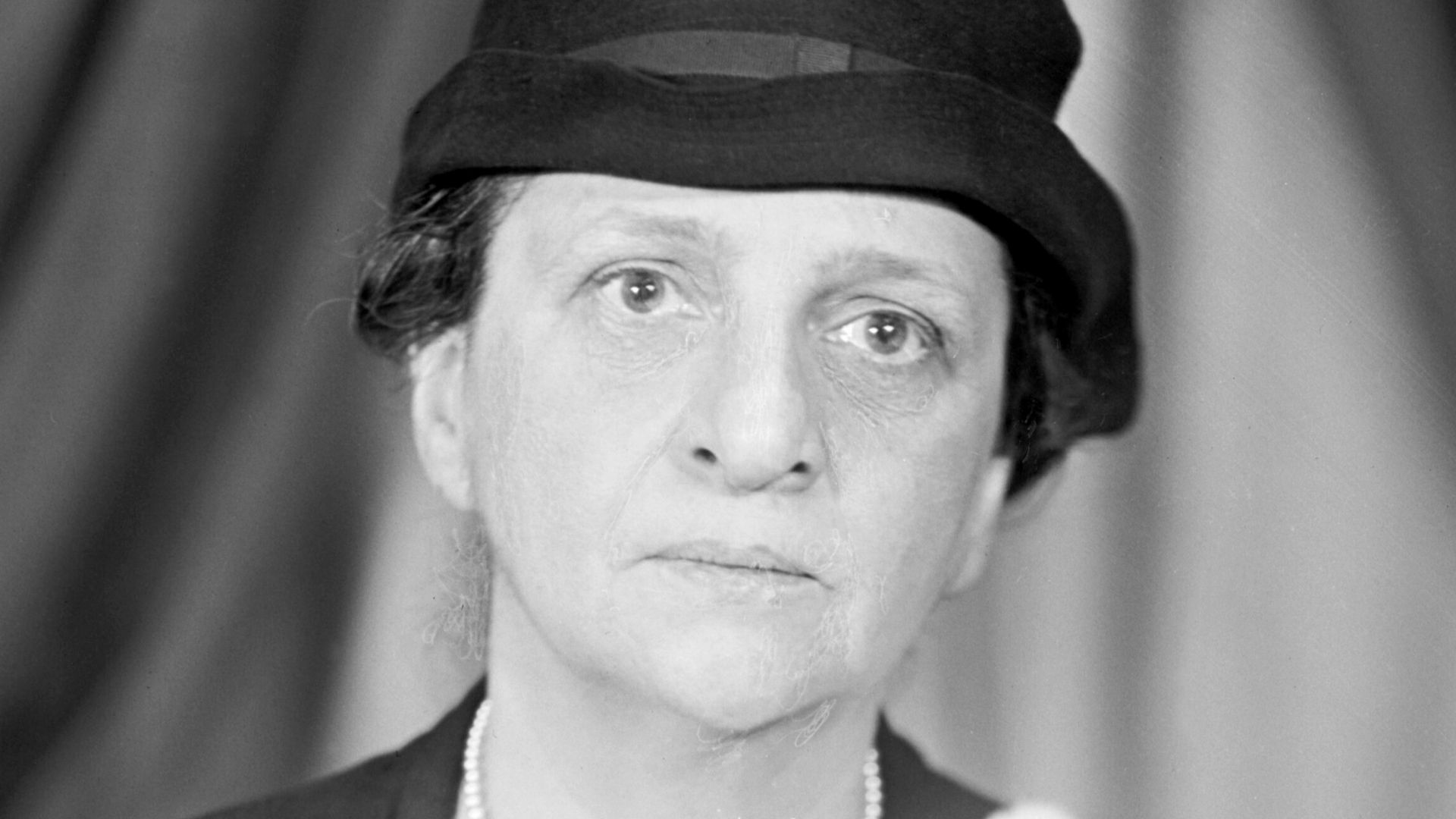 Title: PERKINS, FRANCES
Abstract/medium: 1 negative : glass ; 8 x 10 in. or smaller