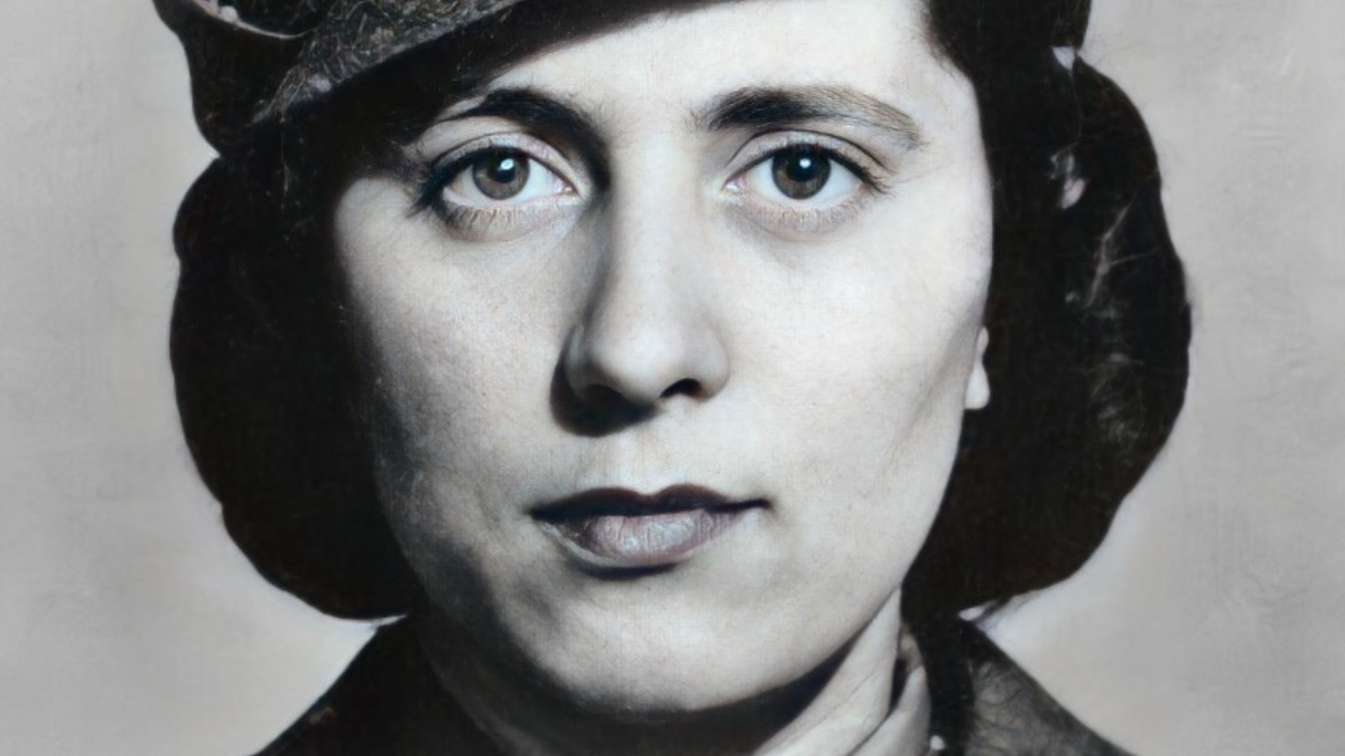 Andrée Borrel en 1942 (Remini enhanced)