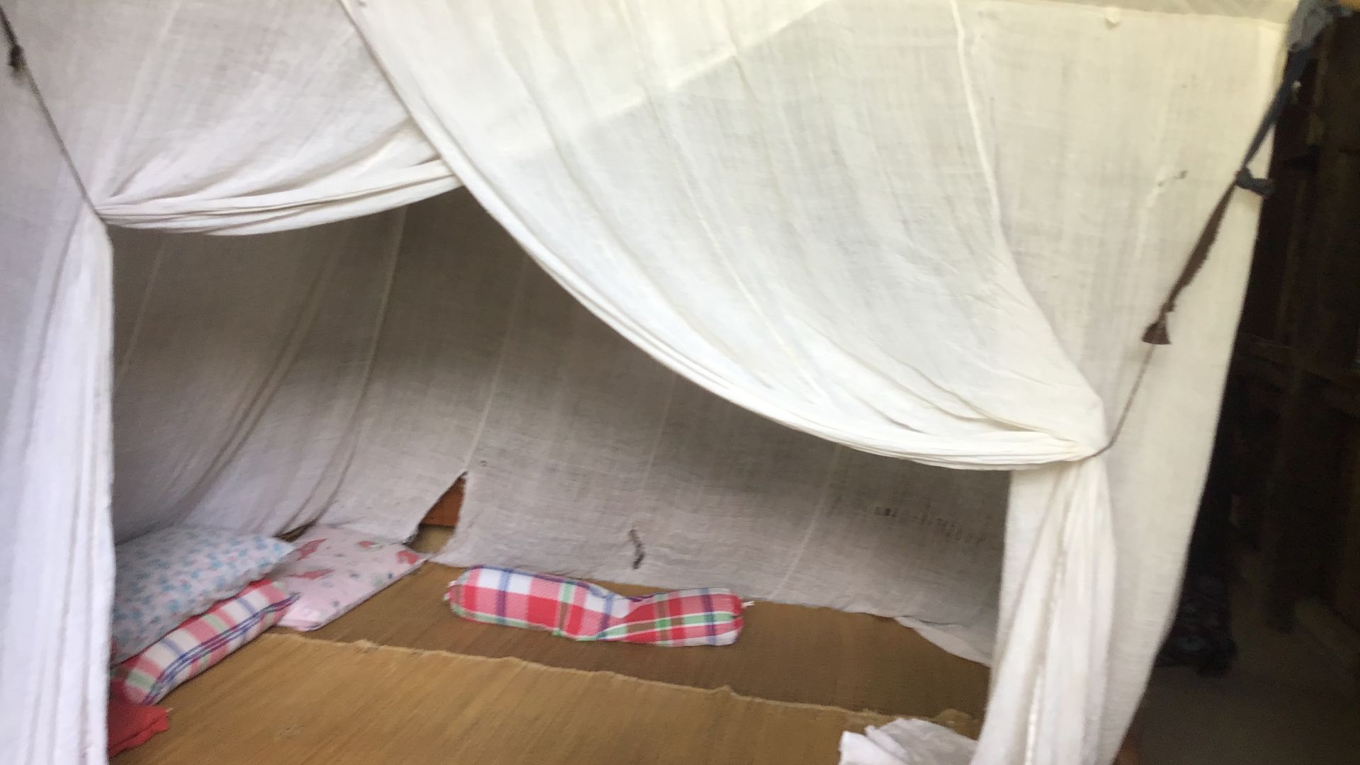 Katil kelambu Yong Farmstay