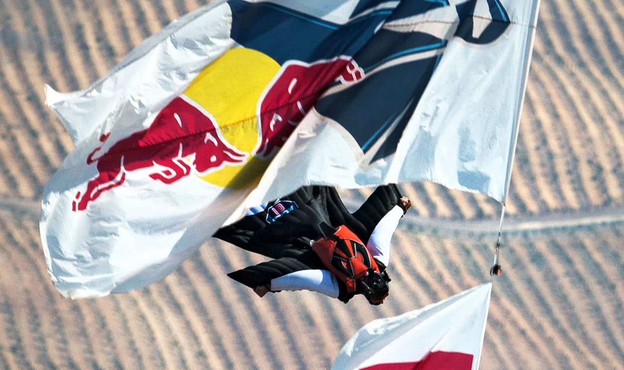wingsuit flying