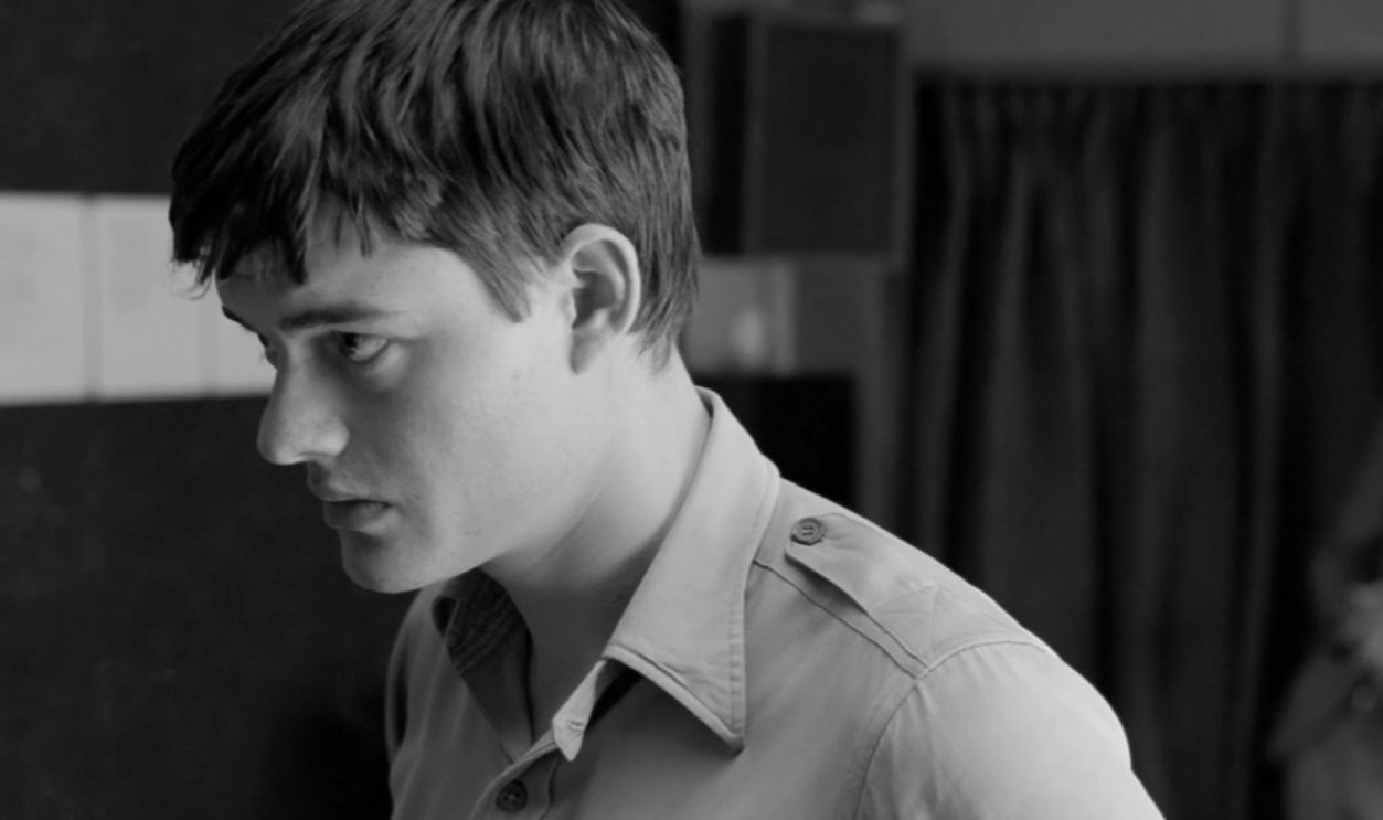 Screenshot from Control (2007) 