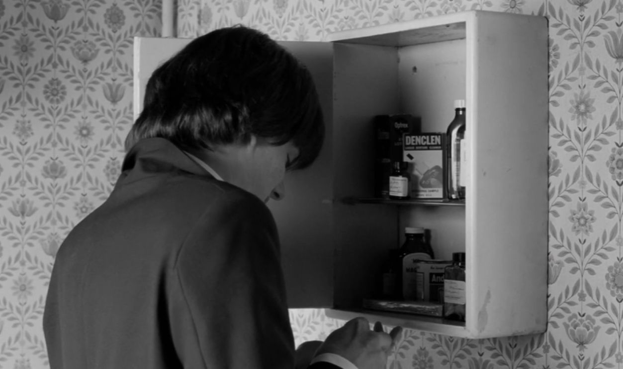 Screenshot from Control (2007) 