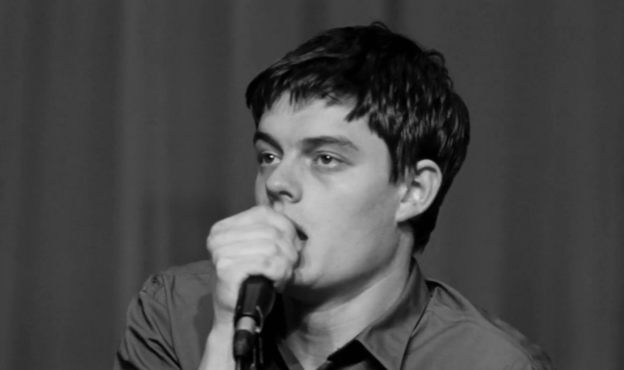 Screenshot from Control (2007) 