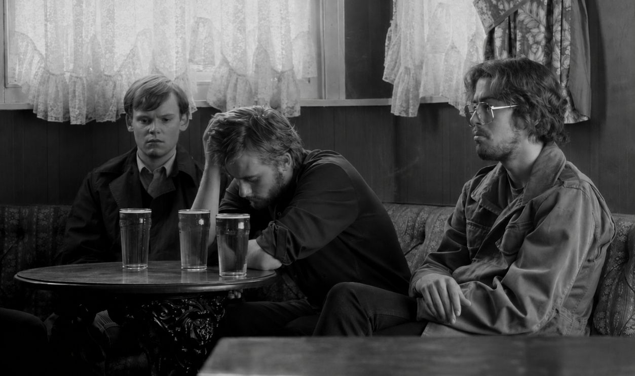 Screenshot from Control (2007) 