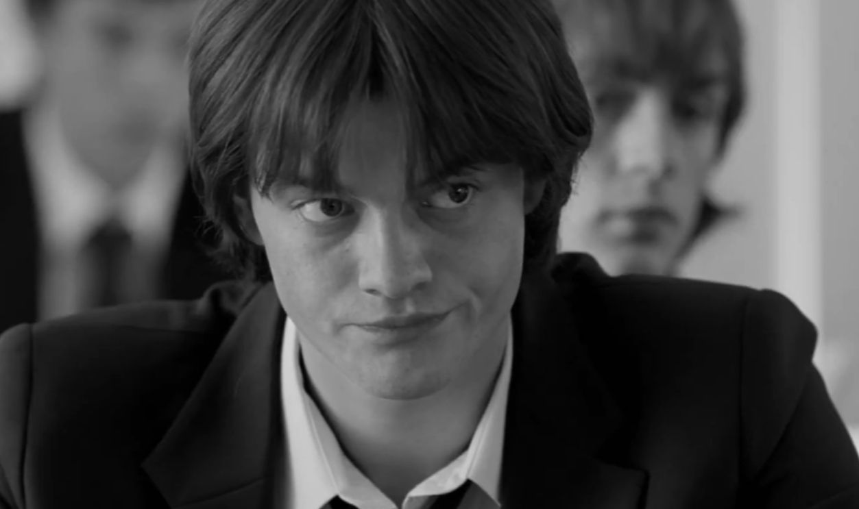 Screenshot from Control (2007) 