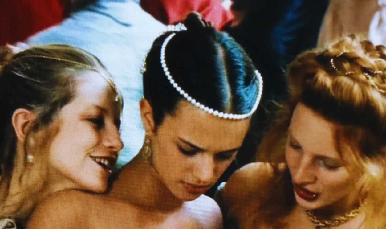 Screenshot from Queen Margot (1994)