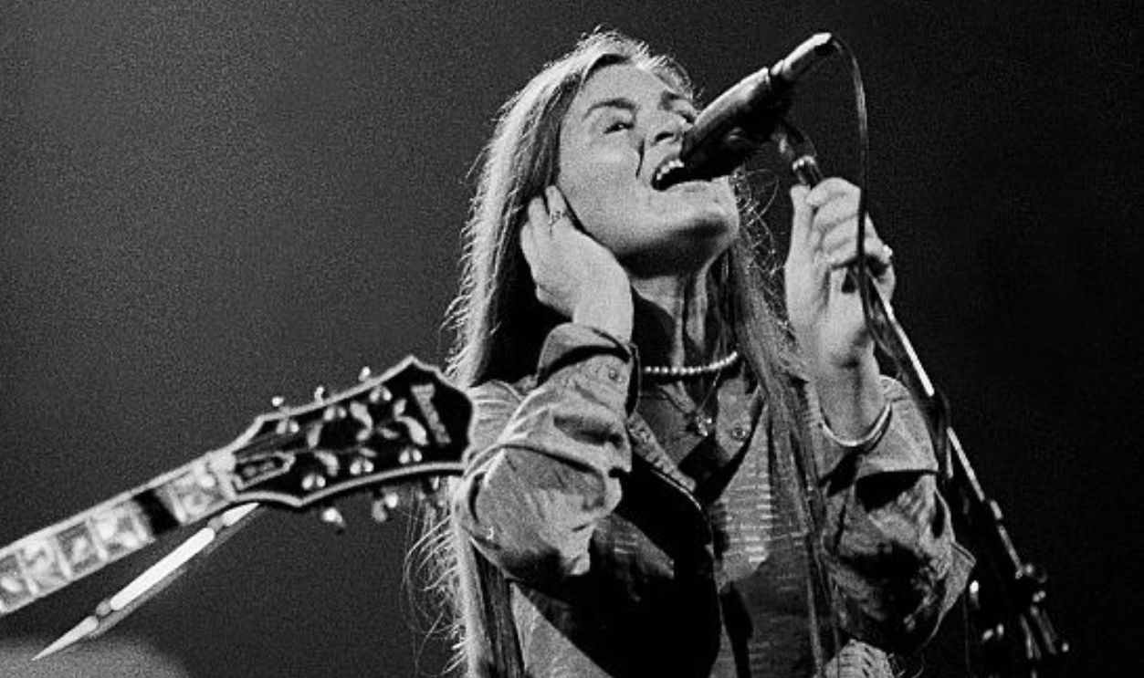 CHICAGO, ILLINOIS - NOVEMBER 18: Bob Weir and Donna Godchaux of the Grateful Dead at the Uptown Theater in Chicago, Illinois, November 18, 1978 .