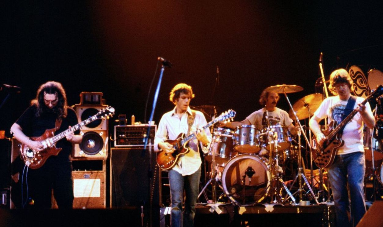 UNSPECIFIED - CIRCA 1970: Photo of Grateful Dead