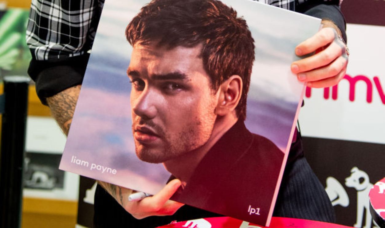 MANCHESTER, ENGLAND - DECEMBER 09: (EXCLUSIVE COVERAGE) Liam Payne meets fans and signs copies of his debut solo album 'LP1' during an instore session at HMV Manchester on December 09, 2019 in Manchester, England.