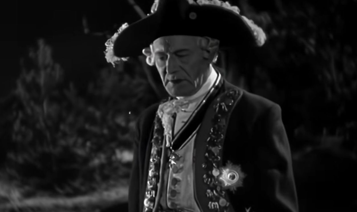 Screenshot from The Great King (1942) 