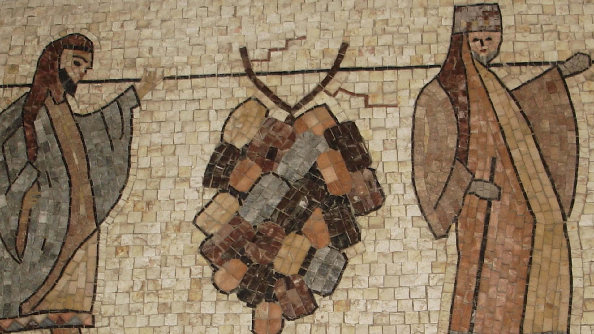 Synagogue Or torah in Acre (Israel) - Ground floor -Beit Midrash - Mosaics of coins and of Biblical events.