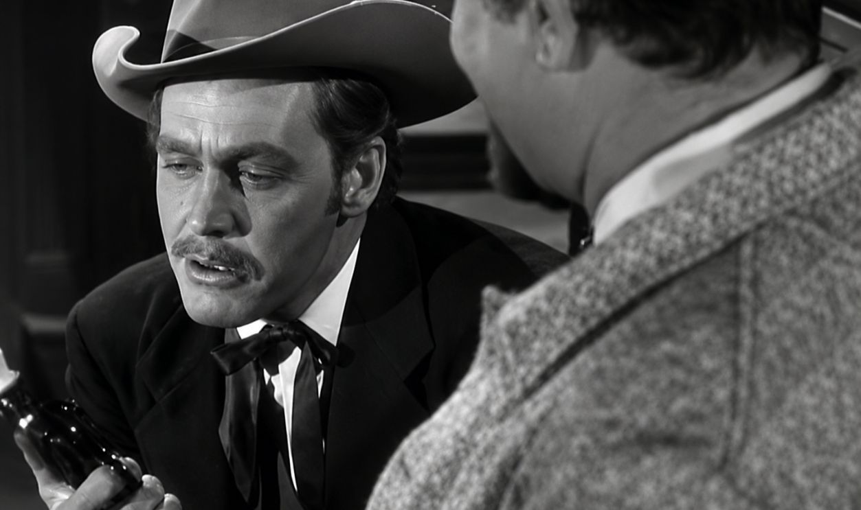  Screenshot from  The Life and Legend of Wyatt Earp (1955-1961) 