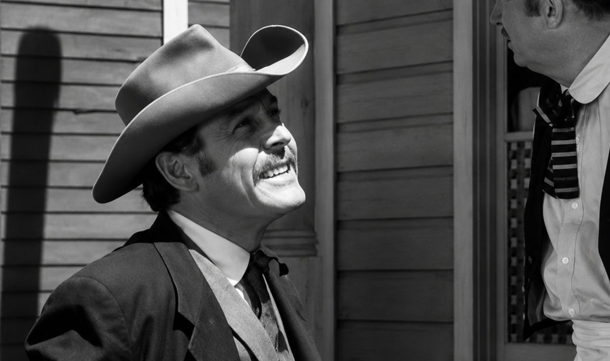  Screenshot from  The Life and Legend of Wyatt Earp (1955-1961) 