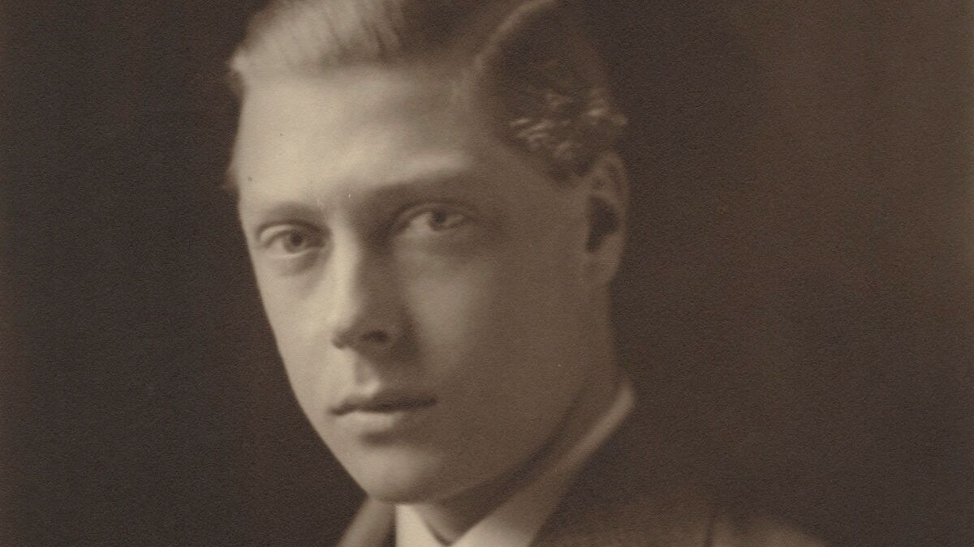 Olive Edis. Portrait of the Prince of Wales, later King Edward VIII (1920). Bromide print on card mount. London, National Portrait Gallery (inv. NPG x44876). Given by Olive Edis, 1948.