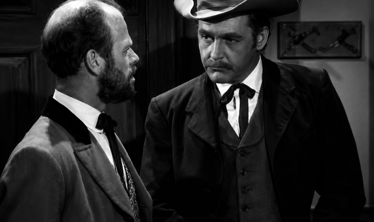  Screenshot from  The Life and Legend of Wyatt Earp (1955-1961) 
