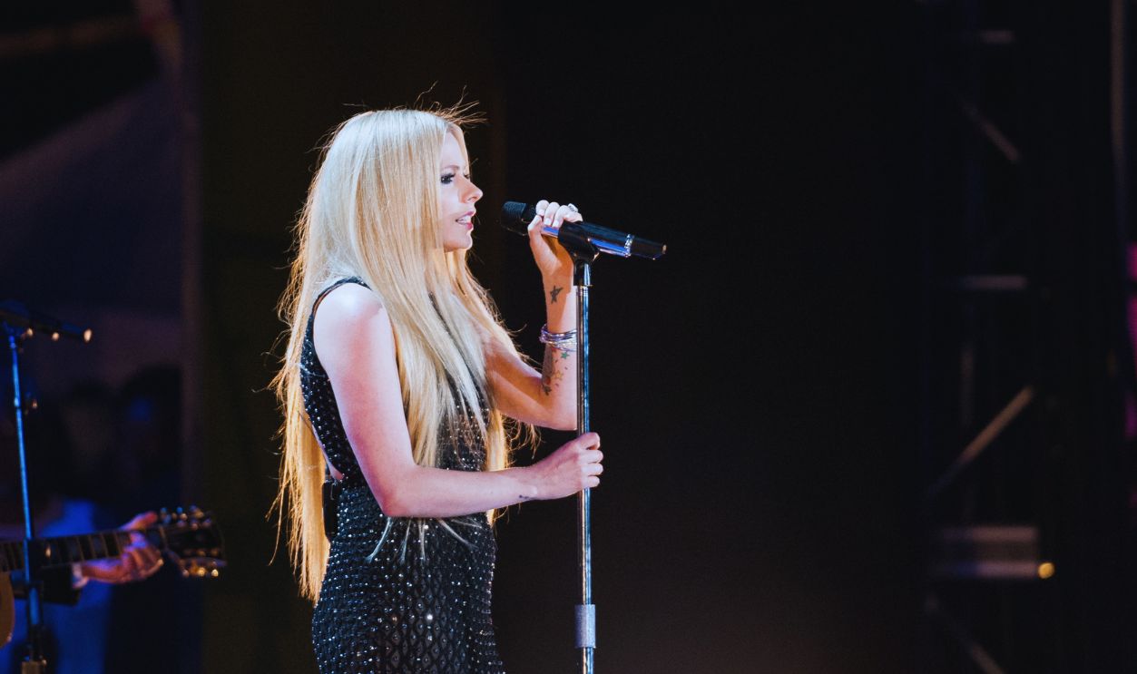 Gettyimages  - 481997538, Recording Artist Avril Lavigne performs at the opening ceremony of the Special Olympics World Games Los Angeles 2015 at Los Angeles Memorial Coliseum on July 25, 2015 in Los Angeles, California. 