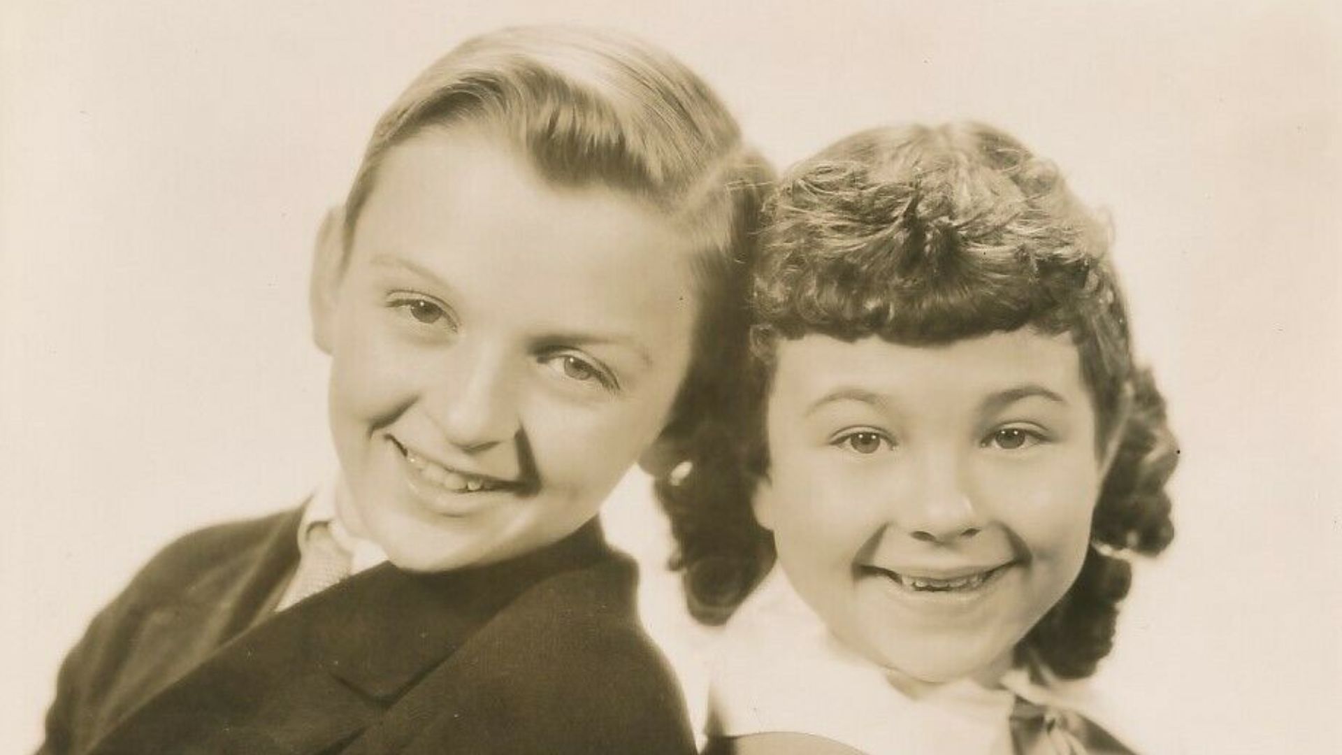 Press photograph of Jackie Searl and Jane Withers in the American comedy drama film Ginger (1935).