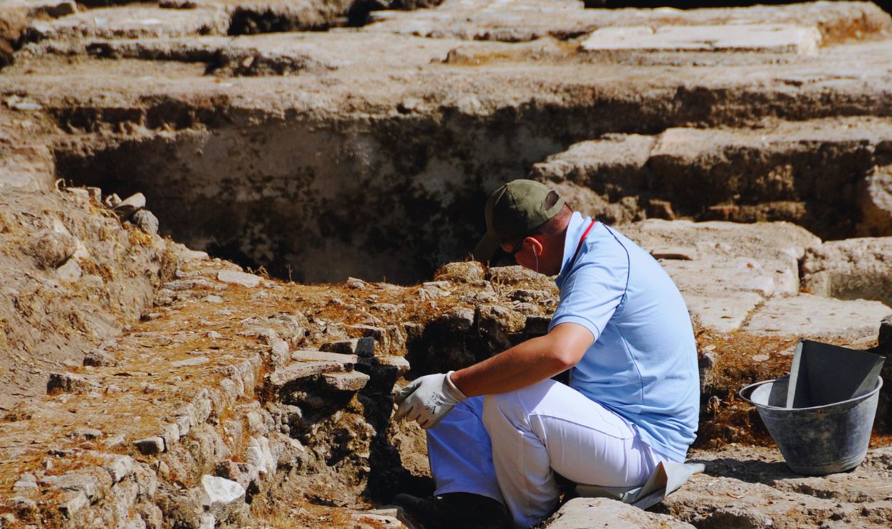 Archaeologist