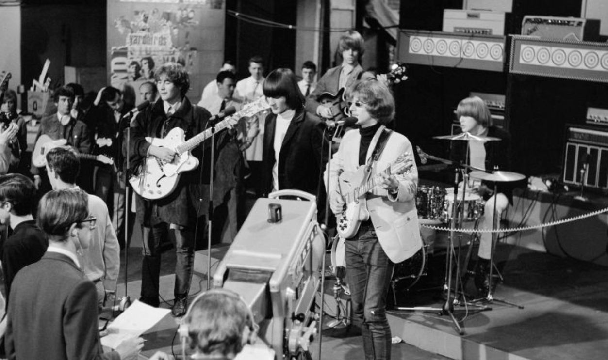 UNITED KINGDOM - CIRCA 1960: Photo of Byrds, Mid 1960?s, England, London,?Ready, Steady, Go? TV show Byrds Front L-R: David Crosby, Gene Clark, Jim ? Roger? McGuinnRear L-R: Chris Hillman, Michl Clark.
