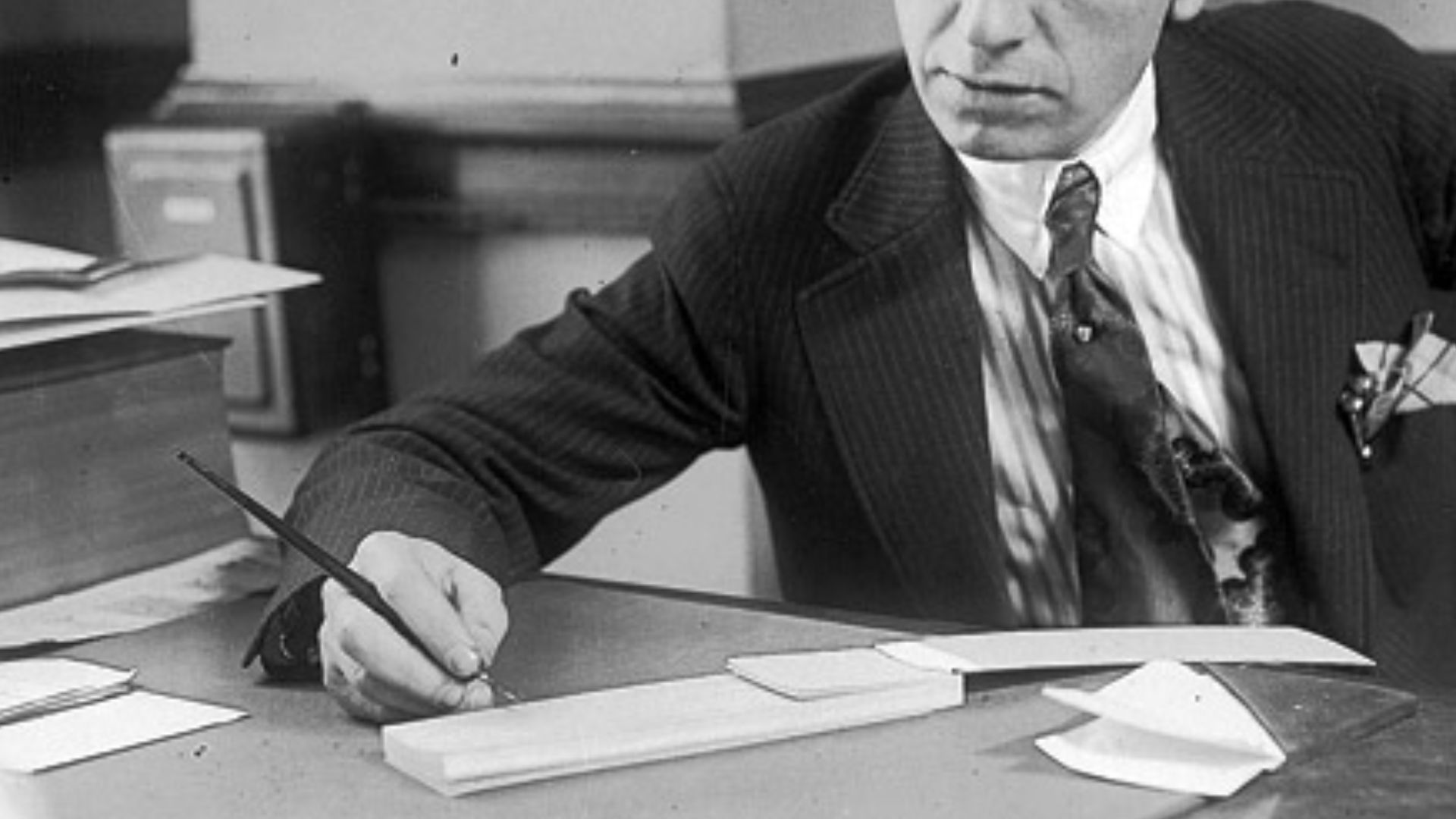 Charles Ponzi (March 3, 1882 – January 18, 1949). Charles Ponzi was a businessman born in Italy who became known as a swindler for his money scheme. His aliases include Charles Ponei, Charles P. Bianchi, Carl and Carlo.