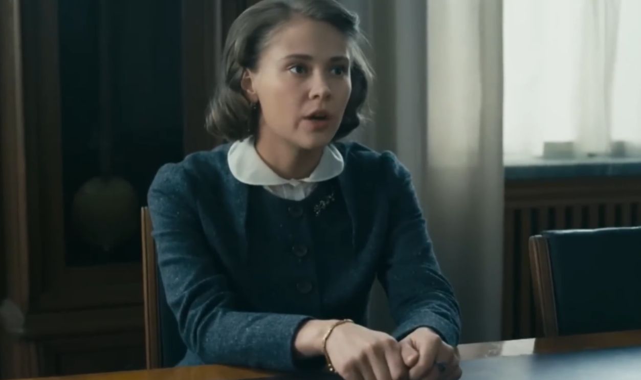 Screenshot from Svetlana (2018) 