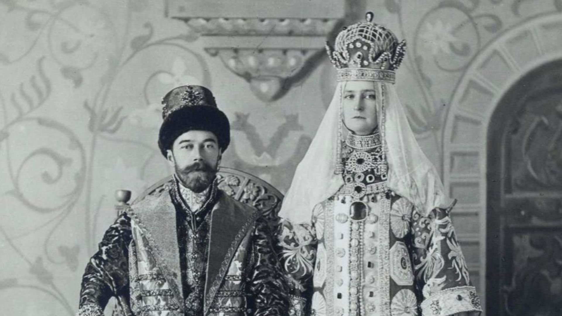 Russian Emperor Nicholas II and Empress Alexandra Feodorovna dressed as Tsar Alexey Mikhailovich and tsarina Maria Ilyinichna. (masquerade in February 1903)