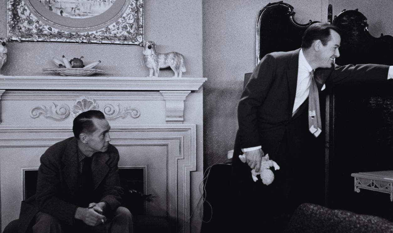 Gettyimages - 545133797, Franchot Tone and Gig Young perform the comedy 