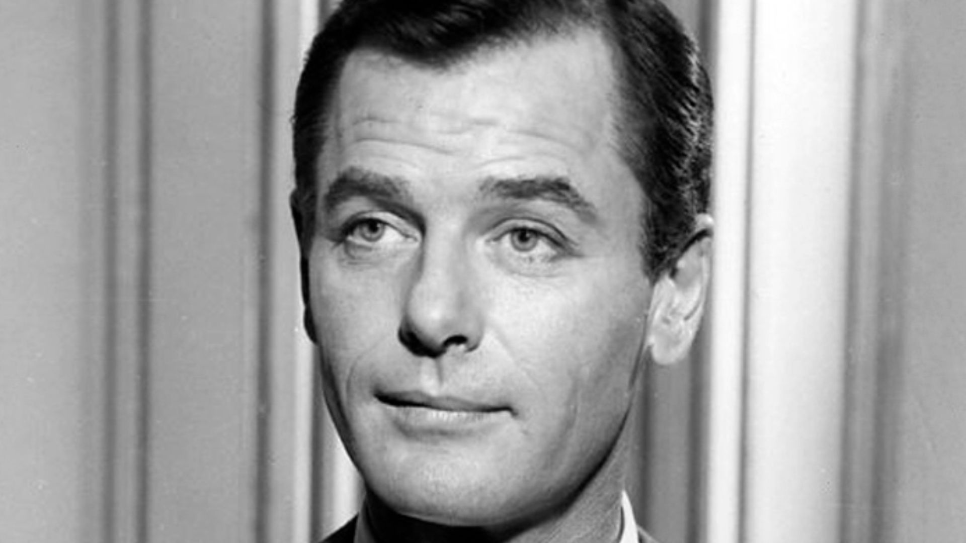 Publicity photo of Gig Young for Oh, Men! Oh, Women!