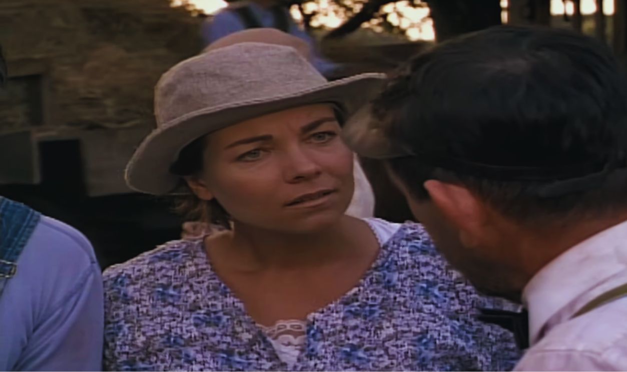 Screenshot from Public Enemies (1996)