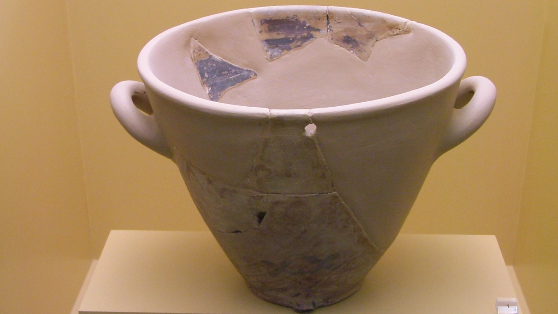 Klepsydra - Water Clock: Reconstruction of a clay original of the late 5th cent. B.C. Ancient Agora Museum in Athens.