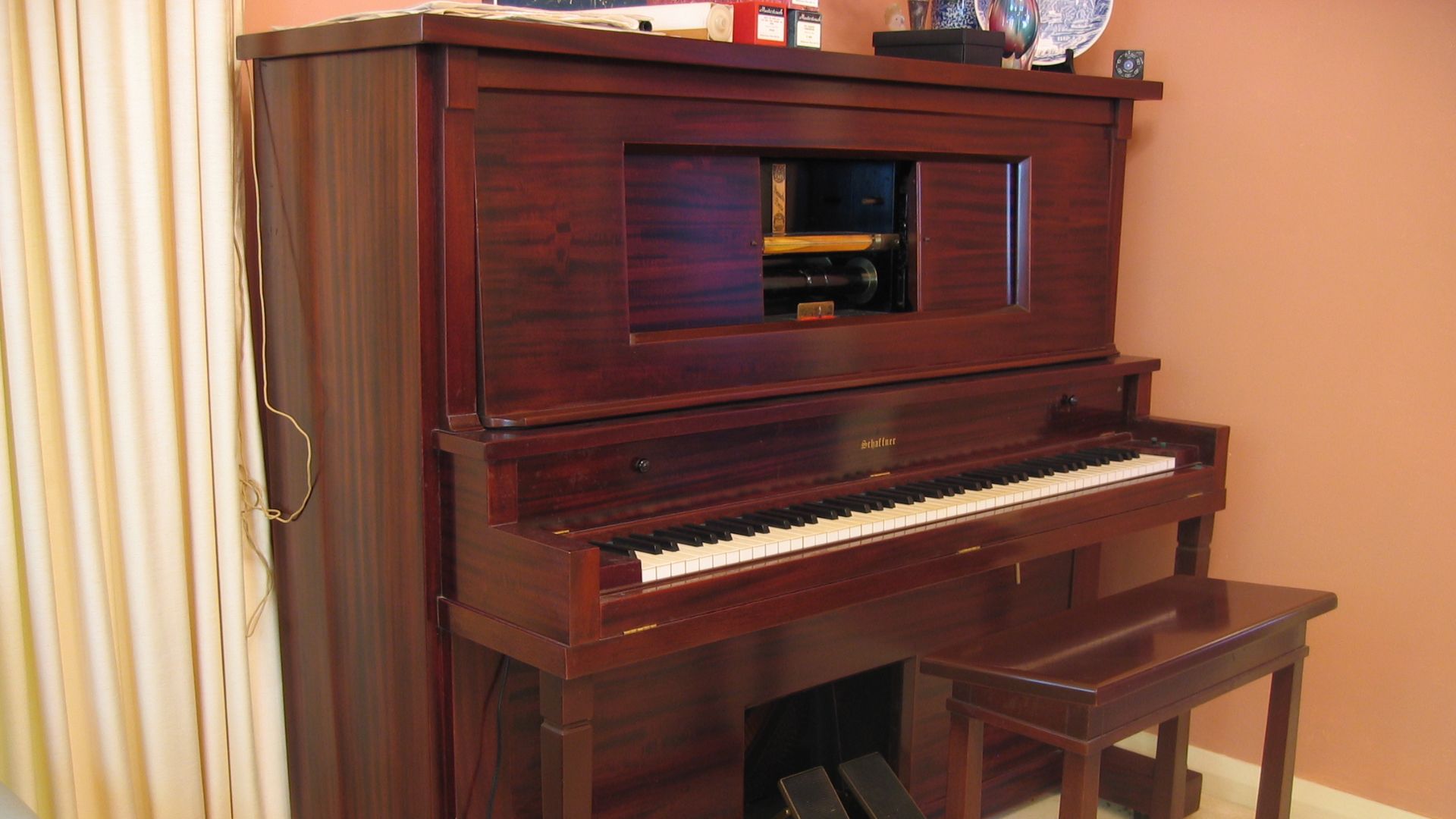 File:Pianola1.JPG