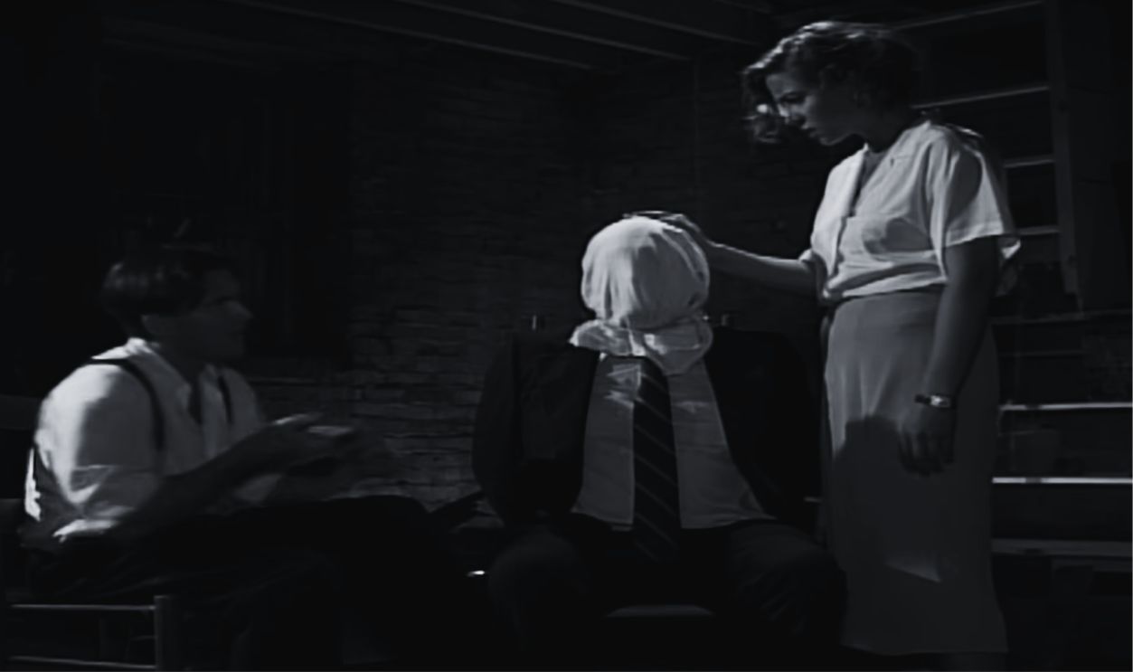 Screenshot from Public Enemies (1996)