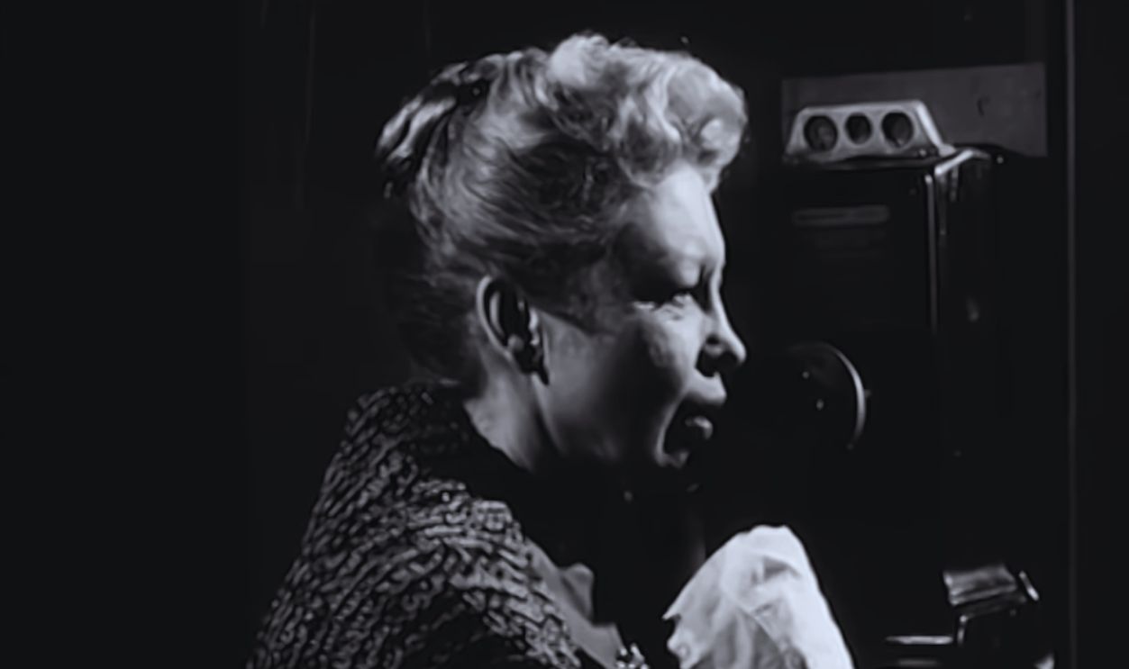 Screenshot from Ma Barker's Killer Brood (1960)