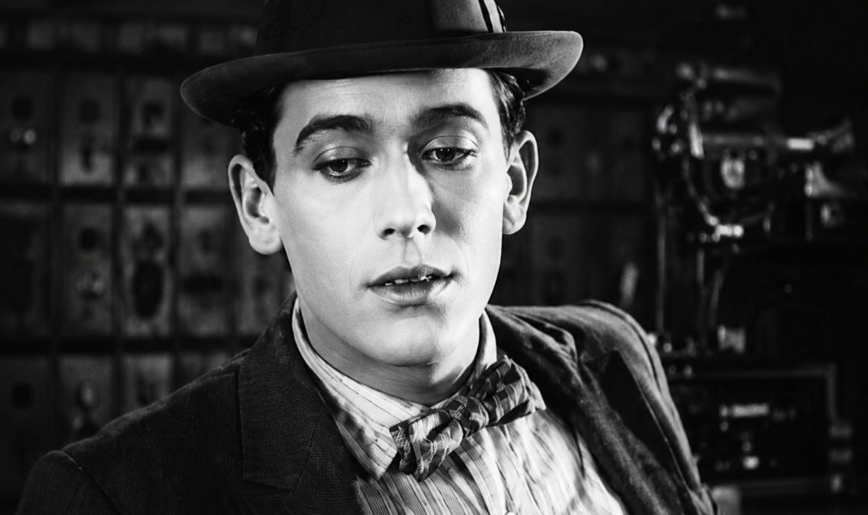 Screenshot from In Wrong (1919) 