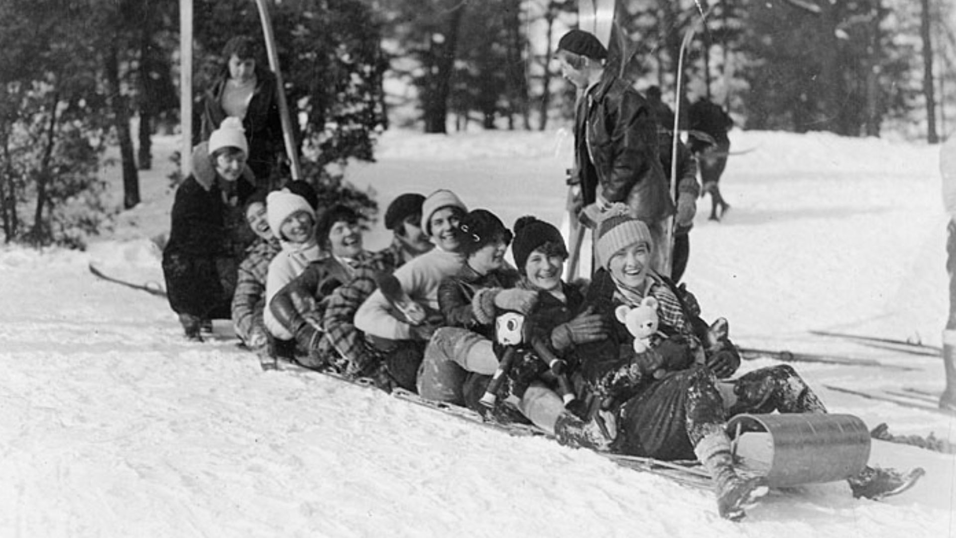 Tobogganing on the University of Wisconsin--Madison campus. The UW Toboggan Club built a run from Observatory Hill to Lake Mendota in 1886. In January 1911, a new wooden run opened which was 600 feet long and 3 feet wide, with an additional 600 feet clear