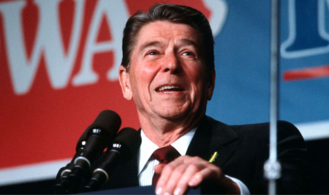 DES MOINES, IA - FEBRUARY 20: (NO U.S. TABLOID SALES) U.S. President Ronald Reagan gives a speech February 20, 1984 in Des Moines, Iowa. 