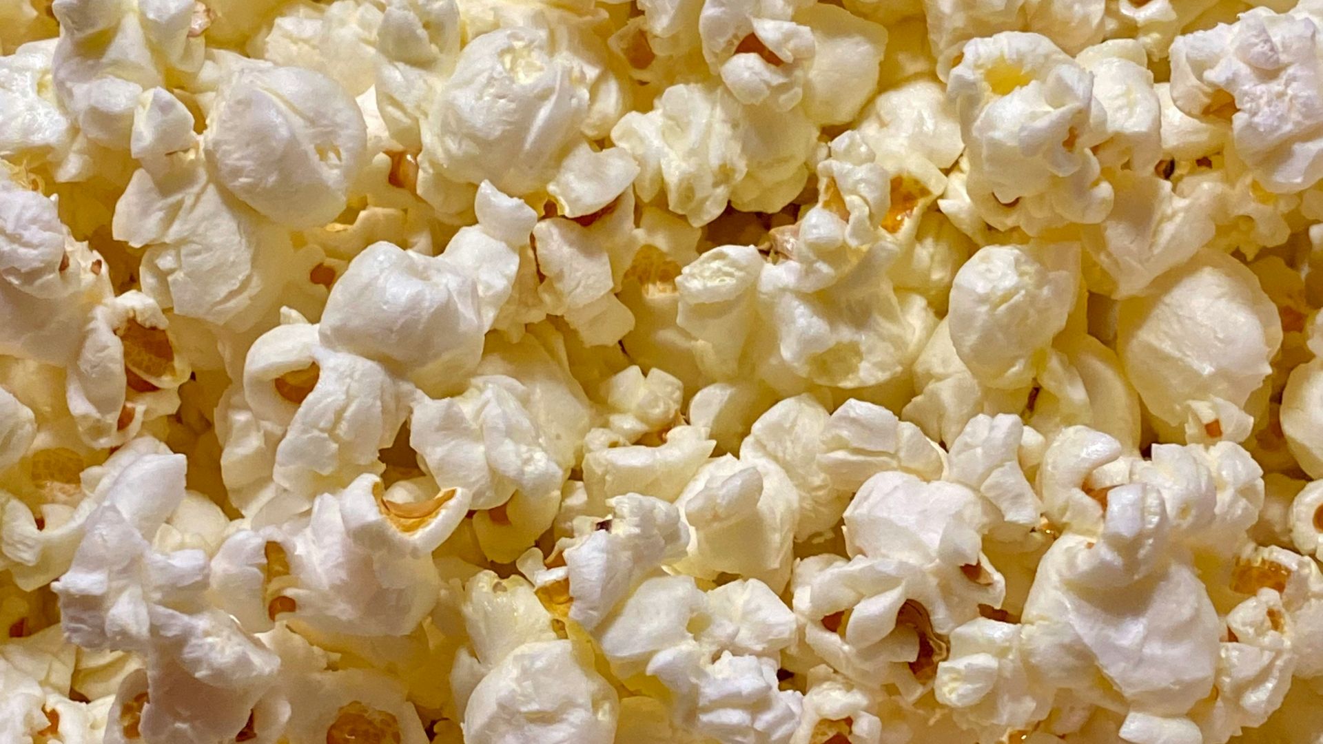 cooked popcorn