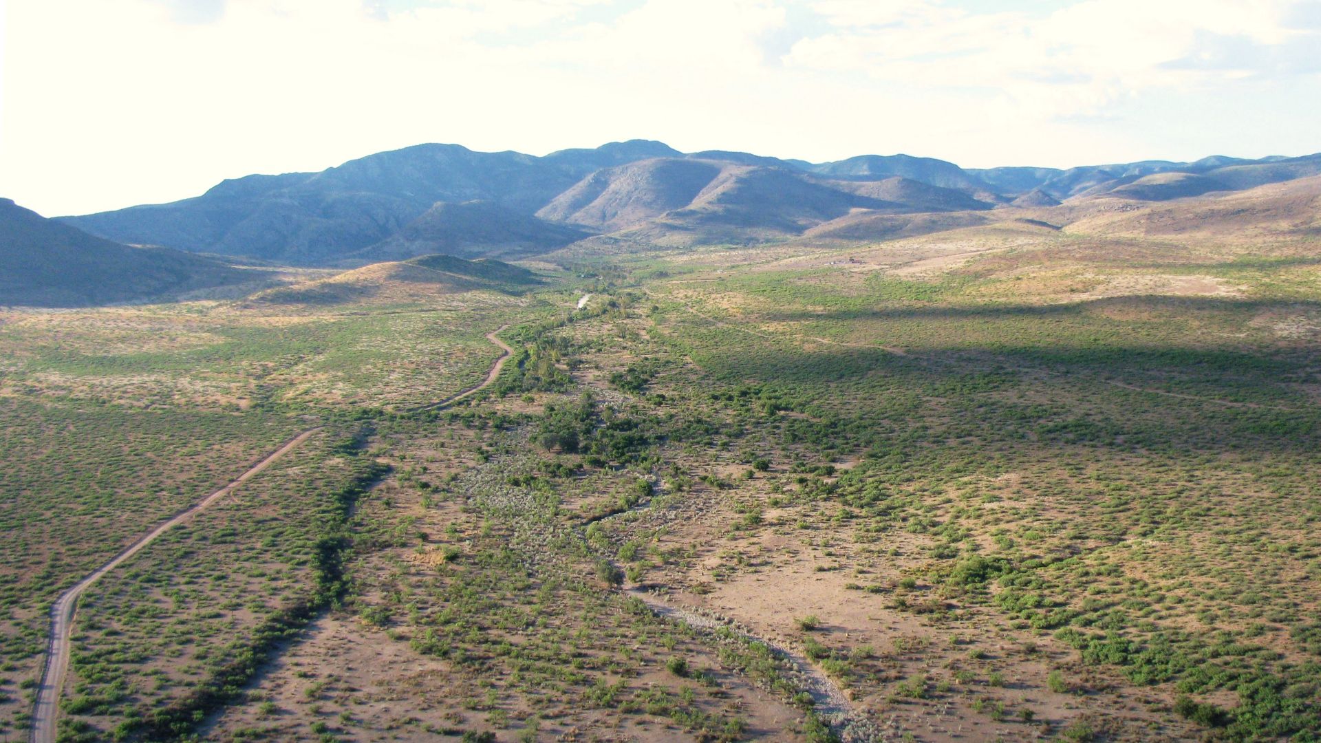 A low level aerial photograph of the entrance to Skeleton Canyon in the Peloncillo Mountains