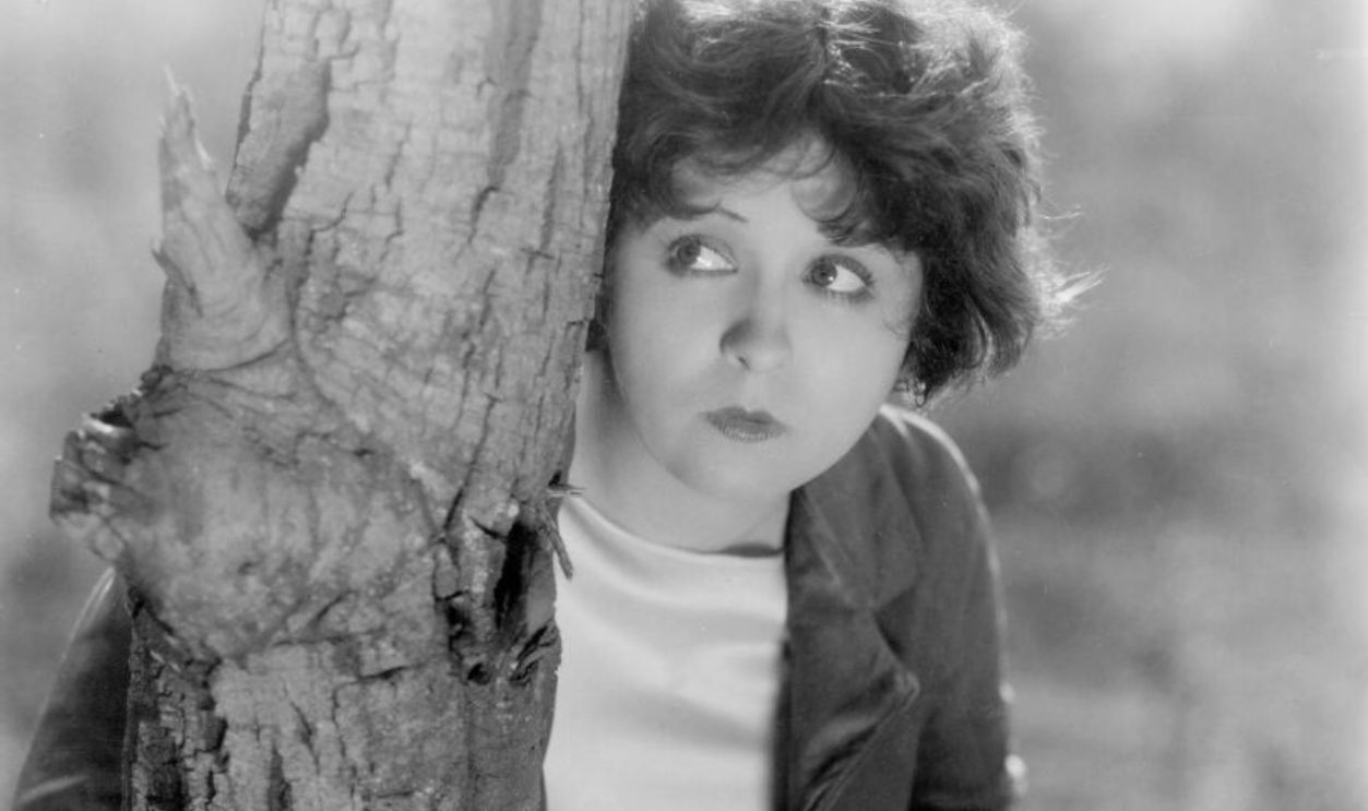 circa 1933: Helen Kane (1904-1966), formerly Helen Schroeder, the original 'boop-boopa-doop' singer and actress signed by Paramount, in a scene from an unknown film.