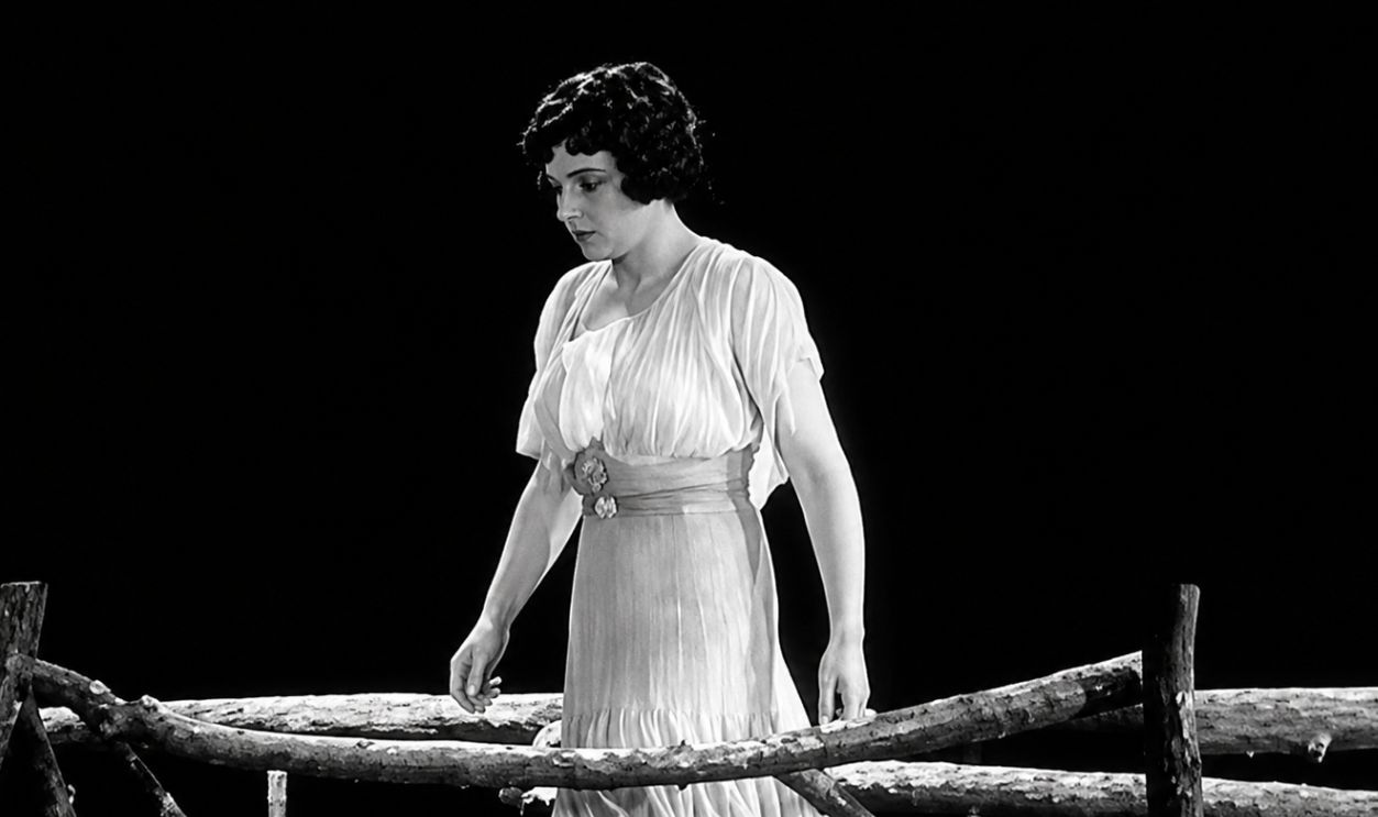Screenshot from Heads Up (1930) 