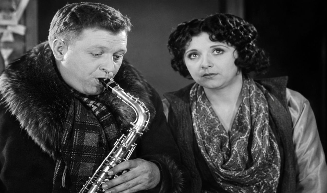 Screenshot from  Dangerous Nan McGrew (1930) 