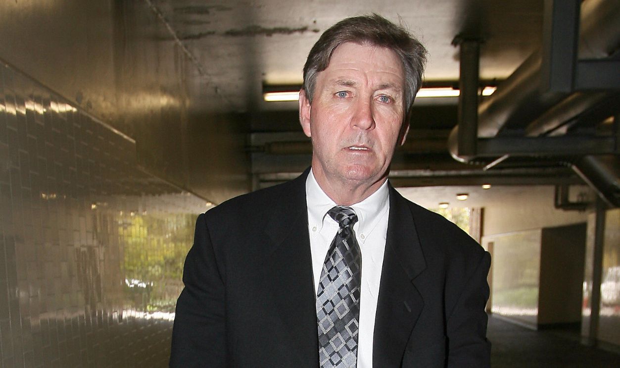 ritney Spears' father, Jamie Spears leaves the Los Angeles County Superior courthouse on March 10, 2008. The divorce between Spears and Kevin Federline and their battle for custody of their children has already cost the singer about a million dollars, Spear's lawyer Stacy Phillips said on March 10, 2008, and called on the presiding judge in the case to limit the allowance Spears has had to give Federline to pay his lawyers to 175,000 dollars, warning she was not an 